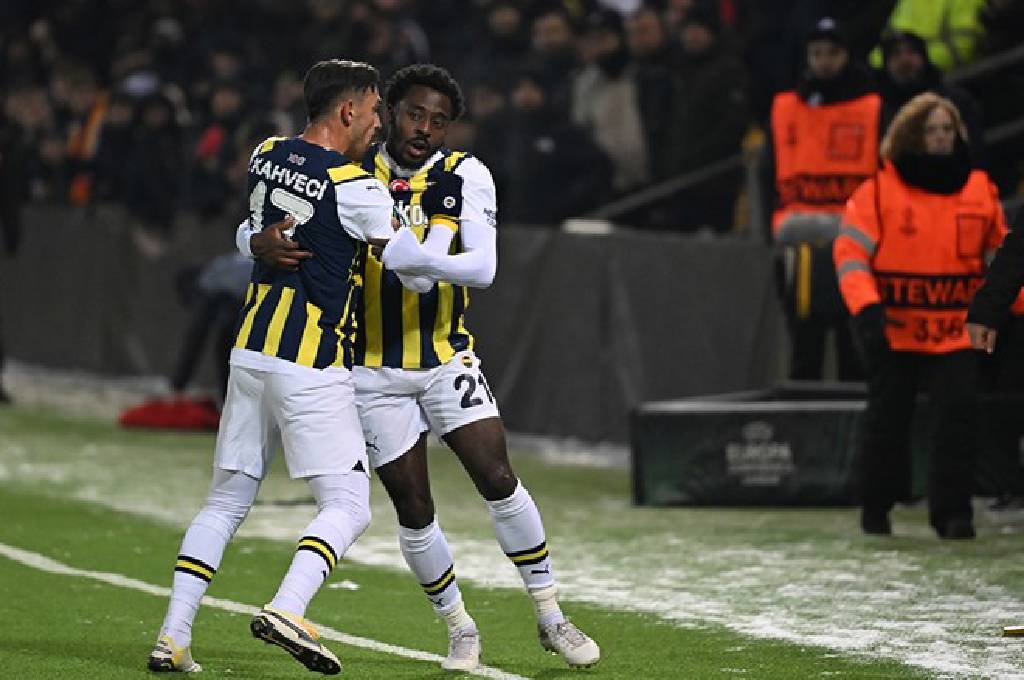 Fenerbahçe'de İrfan Can Kahveci ve Osayi-Samuel gelişmesi