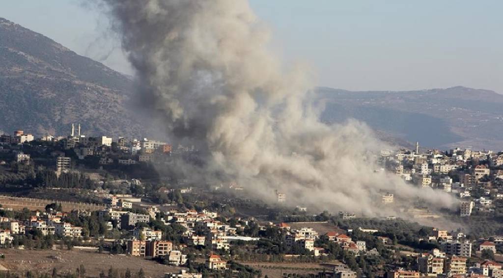 Lübnan’da sağlık ekipleri, İsrail bombardımanına yakalandı