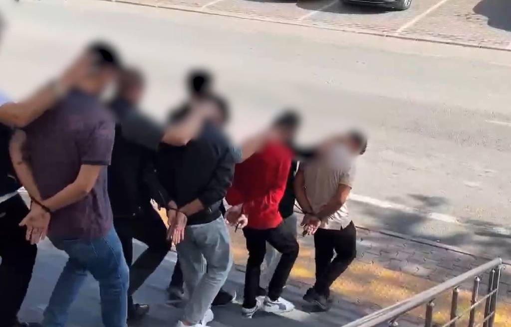 Kayseri'de ucuz arsa dolandırıcılığı! 3’ü tutuklandı
