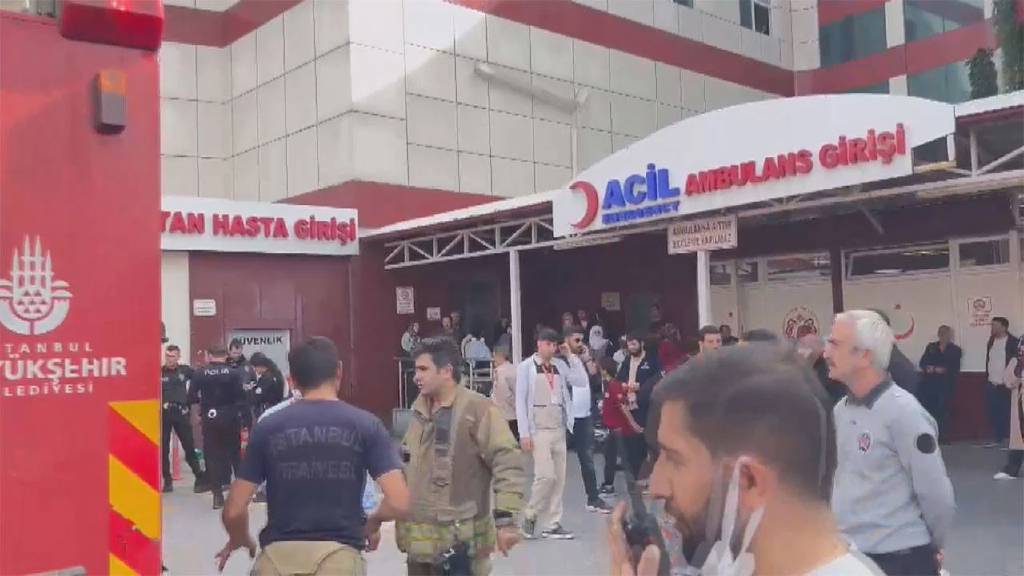 Esenyurt Devlet Hastanesi'nde yangın paniği!