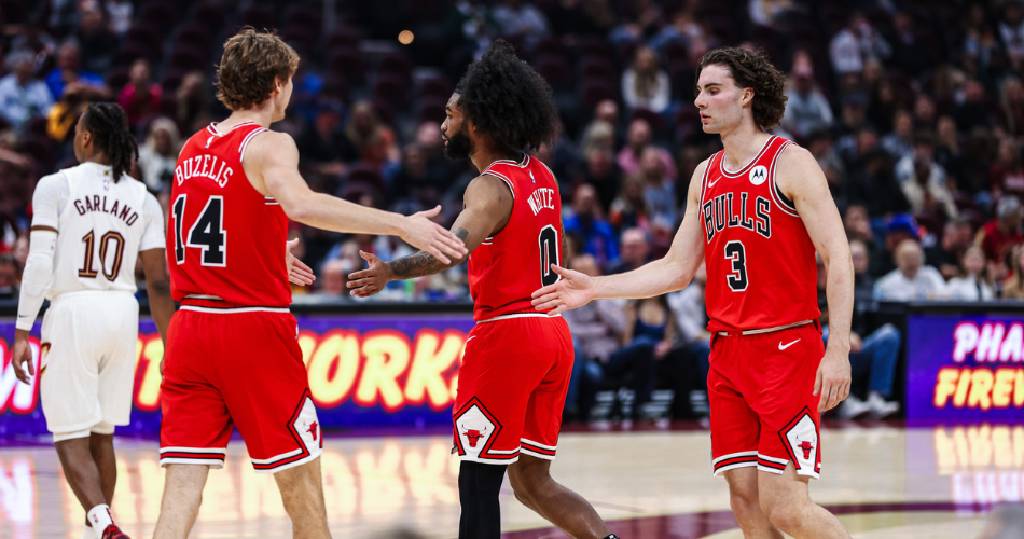 Milli basketbolcu 6 dakika sahada kaldı, Chicago Cleveland'ı devirdi