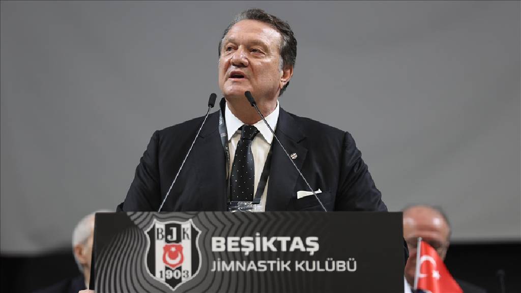 Beşiktaş Başkanı Hasan Arat, görevinden istifa etti!