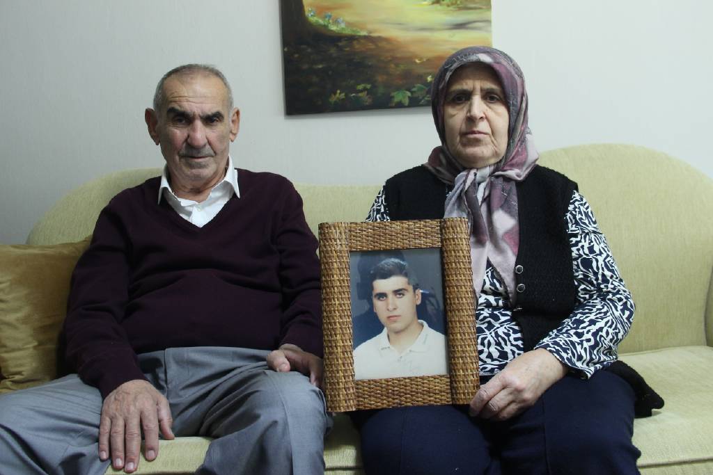 22 yıldır usanmadan oğullarını arıyorlar…