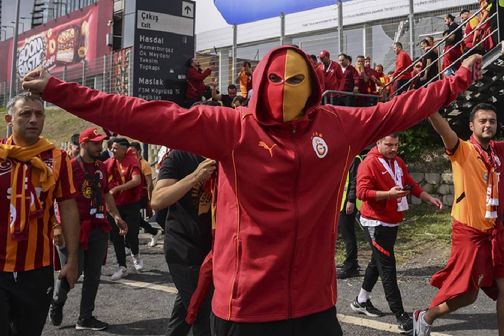 Galatasaray maçı öncesi Hollanda'da olay