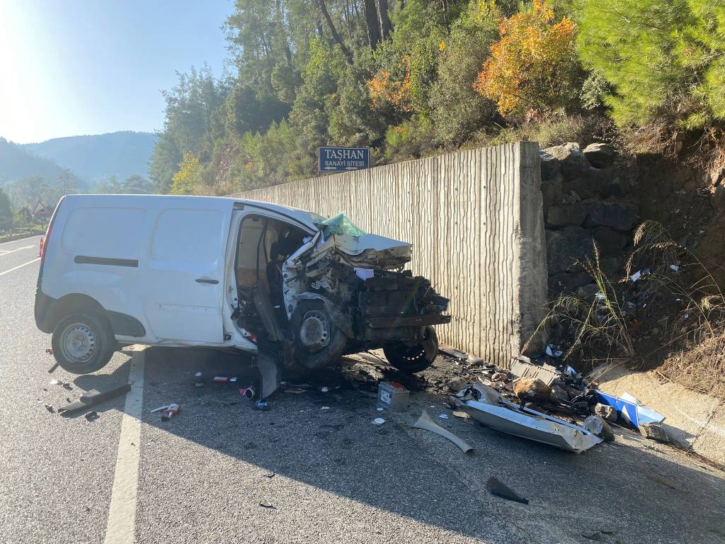 Muğla'da feci kaza: 2 çocuk hayatını kaybetti