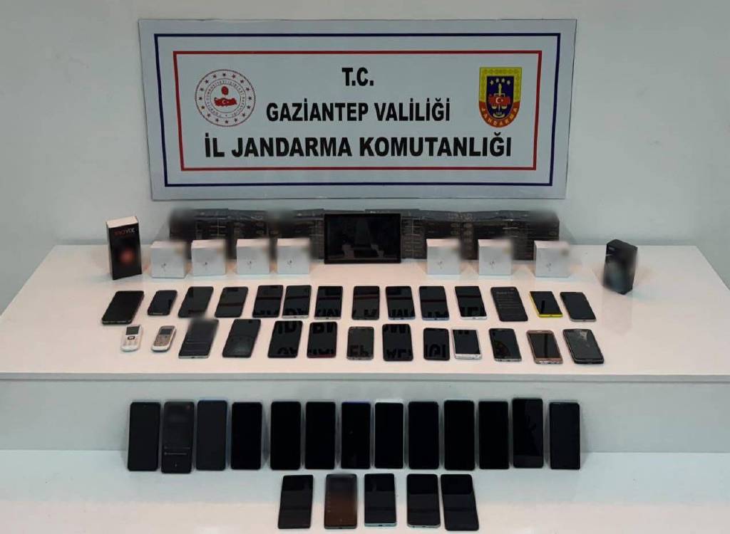 Gaziantep'te 1 milyon lira değerinde kaçak telefon ele geçirildi
