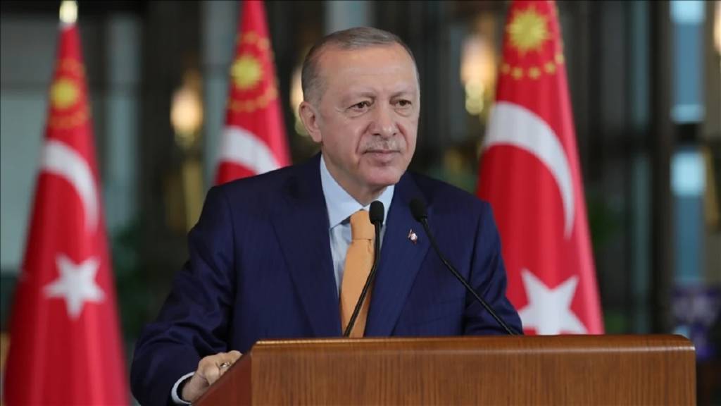 Cumhurbaşkanı Erdoğan: Türkiye Türkiye'den büyüktür, millet ufkumuzu 782 bin kilometrekareyle sınırlandıramayız