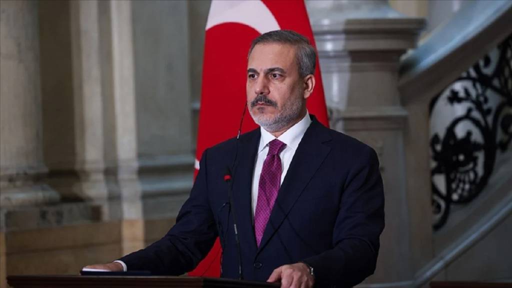 Hakan Fidan, Irak'lı mevkidaşı Fuad Hüseyin ile görüştü