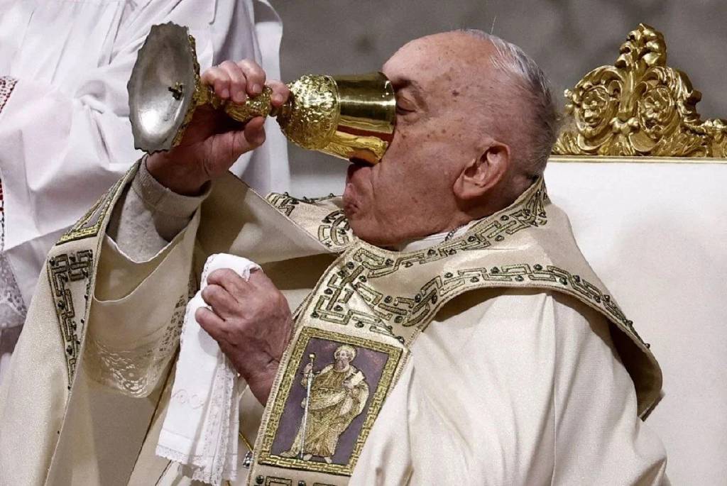 Papa Francis, Noel ayininde, "Urbi et Orbi (Roma ve dünyaya)" konuşmasını yaparak dünyadaki şiddetin sona ermesi için çağrıda bulundu