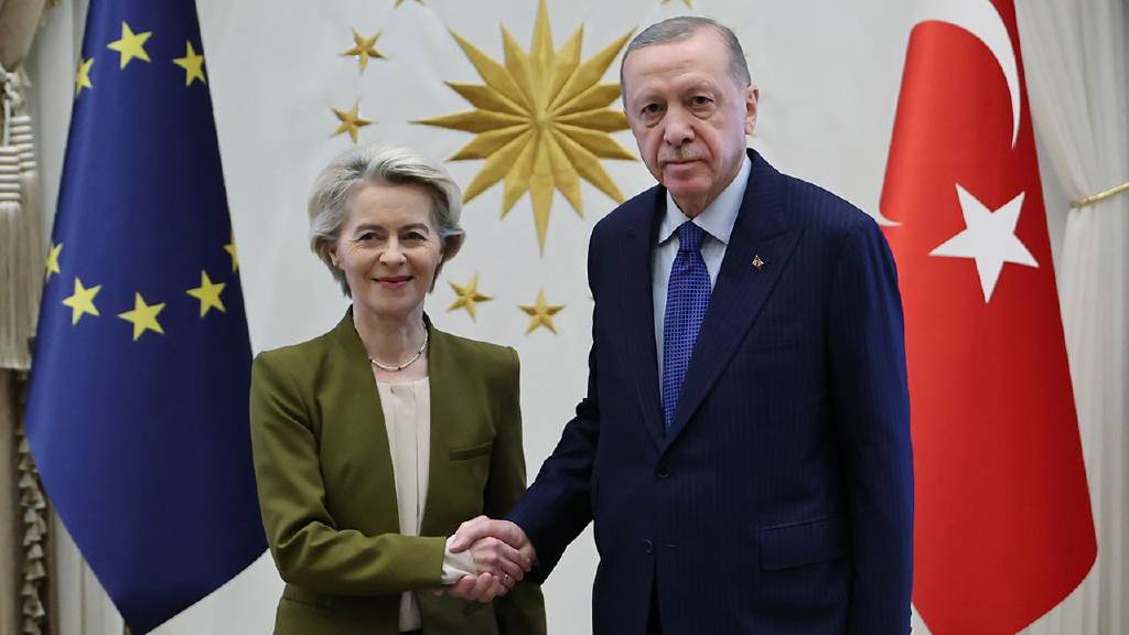 Cumhurbaşkanı Erdoğan, Avrupa Birliği Komisyonu Başkanı'nı kabul etti