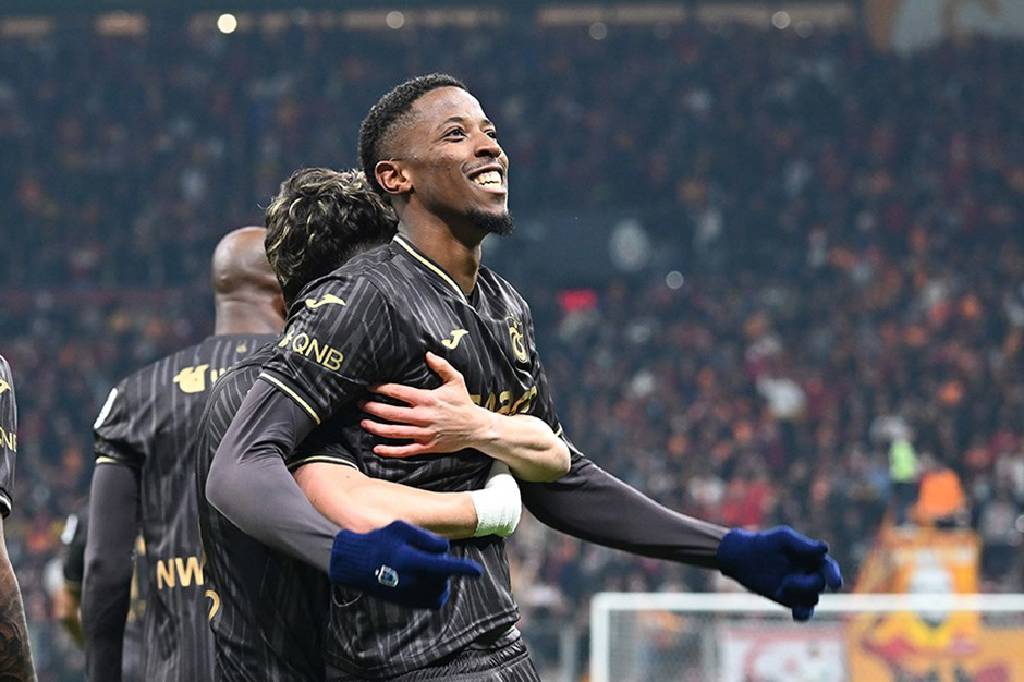 Simon Banza, Trabzonspor'da Paul Onuachu’yu geride bıraktı