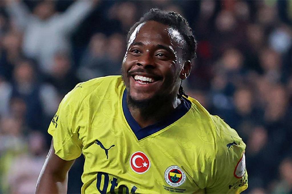 Fenerbahçe, iç transfer çalışmalarına hız kesmeden devam ediyor 