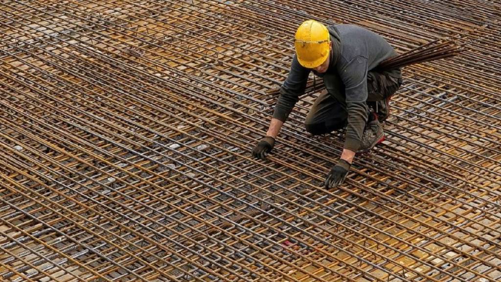 Ücretli çalışan sayısı yıllık yüzde 2,5 arttı