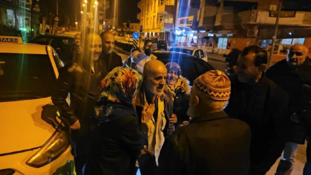Esad rejimi hapishanelerinde 21 yıl! Türk vatandaşı Mehmet Ertürk ülkesine döndü...