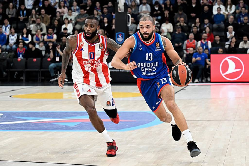  Anadolu Efes, sahasında Sırbistan temsilcisi Kızılyıldız’ı 89-67 mağlup etti