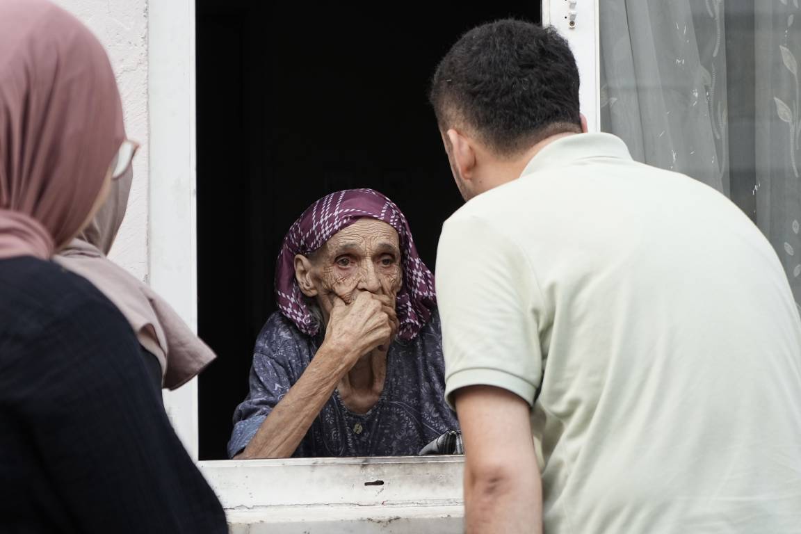 Bursa’da 94 yaşındaki ninenin dramı... 