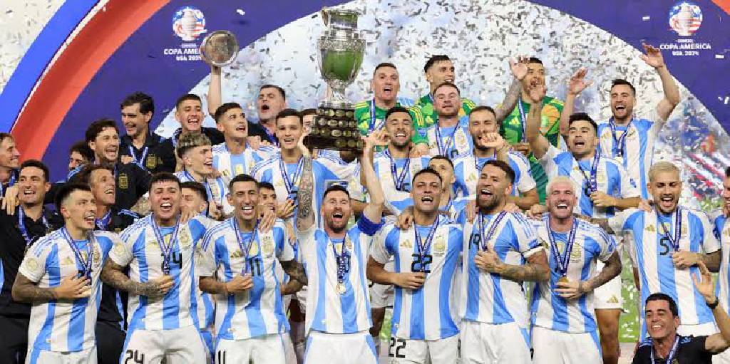  Copa America şampiyonu Arjantin!
