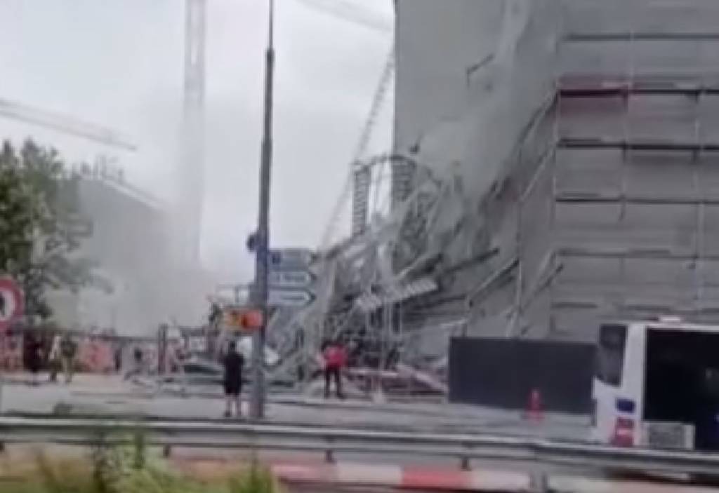 İsviçre'de inşaat iskelesi çöktü: 3 ölü, 8 yaralı