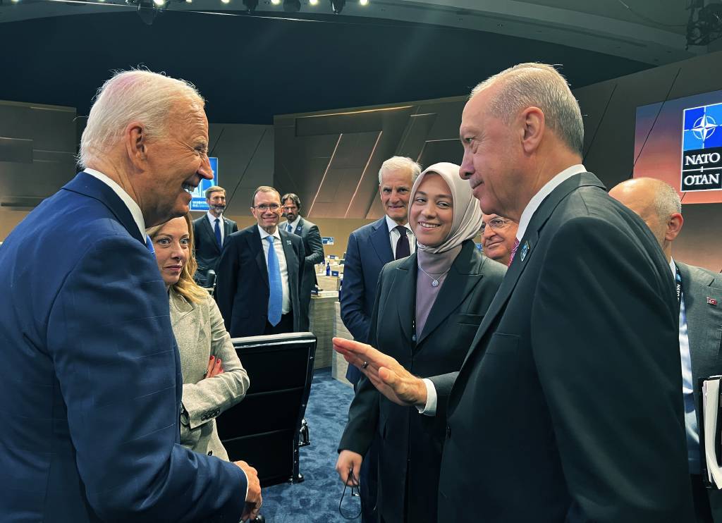Cumhurbaşkanı Erdoğan ile Joe Biden, ayaküstü konuştu
