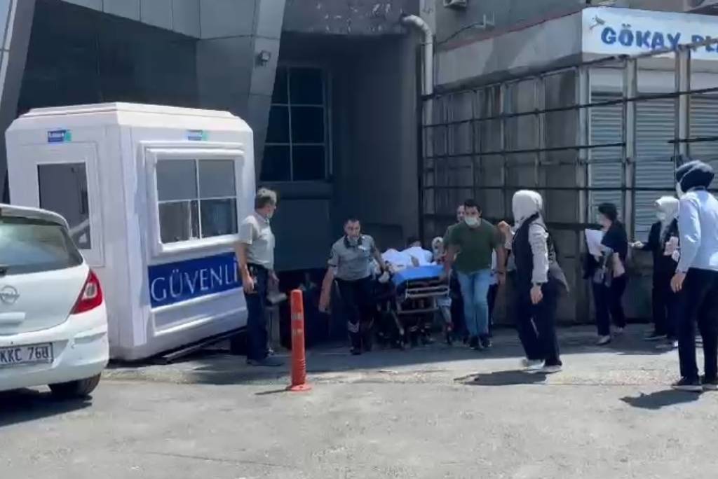 Esenler'deki özel hastanede yangın paniği! 6 kişi, başka hastaneye gönderildi