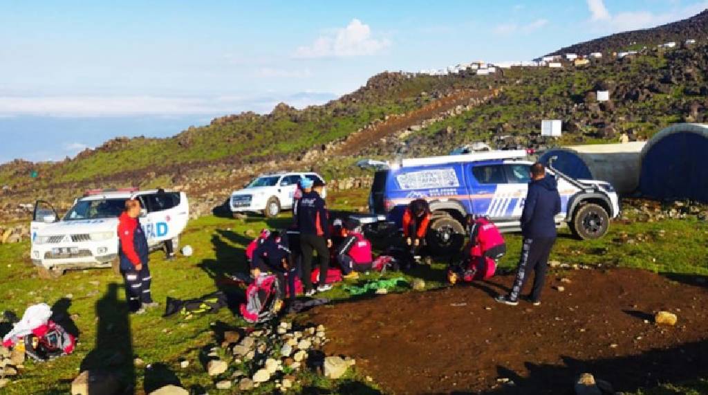 Ağrı Dağı'ndan acı haber! İkisinin de cansız bedenine ulaşıldı