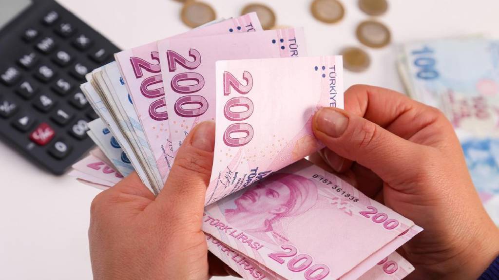 Vergi düzenlemeleri içeren kanun teklifi Meclis'te kabul edildi