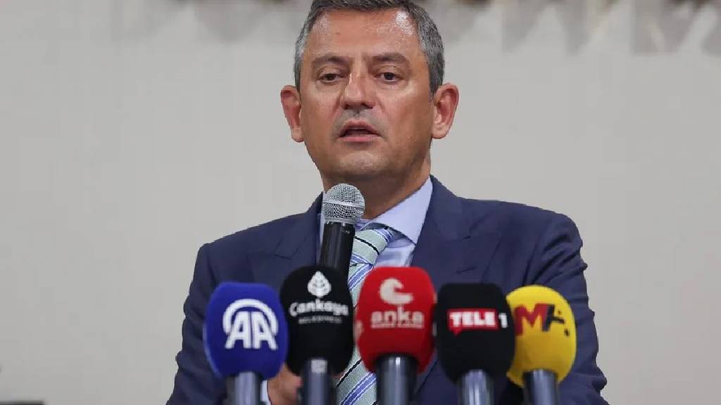 Özgür Özel: Meydanlar seçim diye bağırıyor