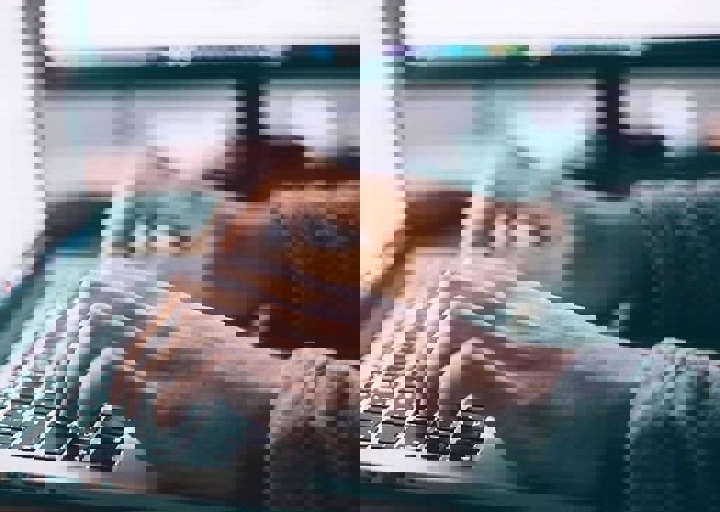 Kamu ve özel sektörde çalışma saatleri düşecek mi? AK Parti'den açıklama geldi…