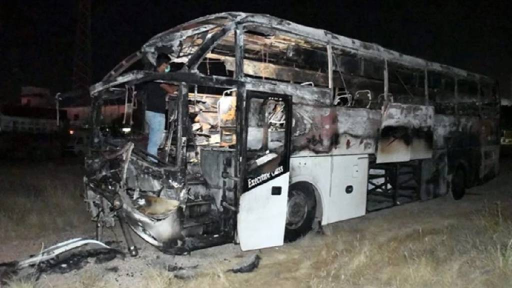 Katliam gibi kaza! Anma törenlerine gidiyorlardı! 28 kişi öldü, onlarca yaralı var...