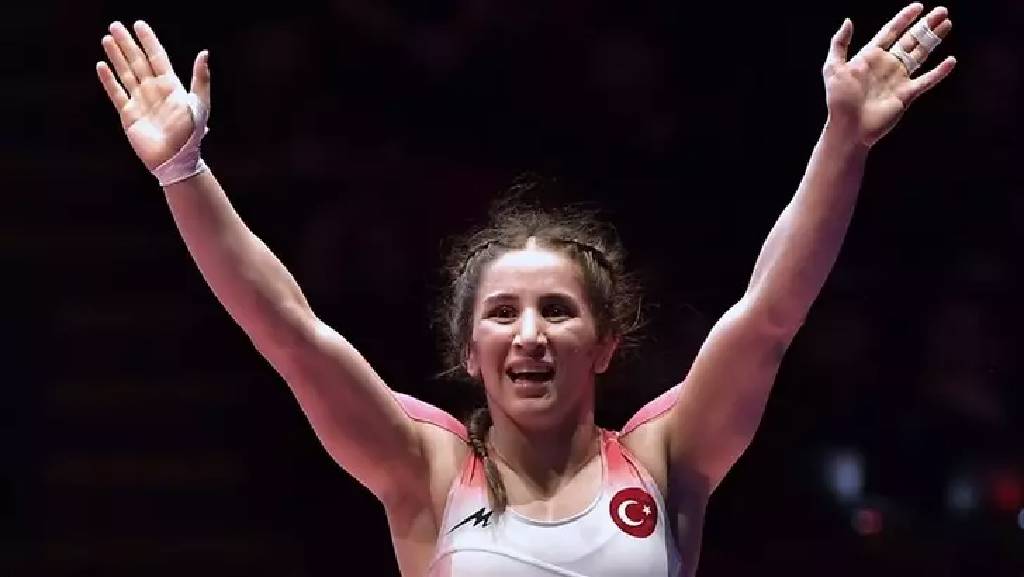5-0 öndeyken tuşla mağlup oldu! Milli güreşçi Zeynep Yetgil şanssız şekilde elendi...