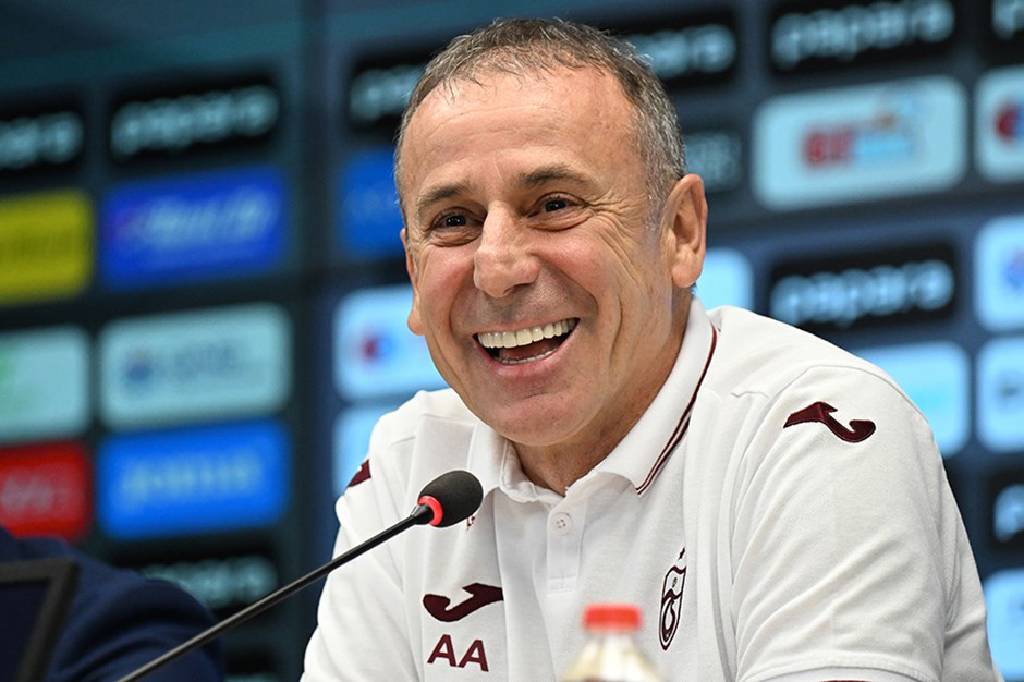Trabzonspor'da Abdullah Avcı, takıma yeni katılacak olan ismi açıkladı