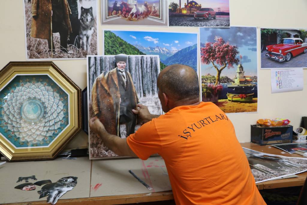 Cezaevinde yeteneğini keşfetti
