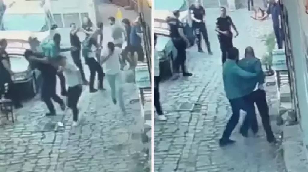 İki kişi, kıyafeti açık kadınların geldiği ve müzik dinletisi yapıldığı gerekçesiyle bir kafeye saldırdı