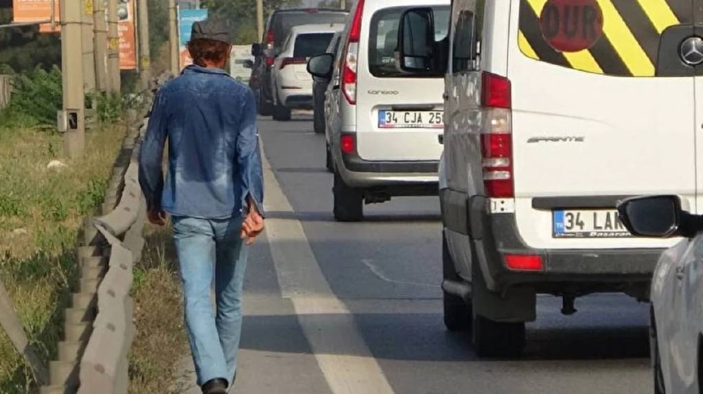 Hikayesi yürek  yakmıştı! Yürüyen adam öldü...
