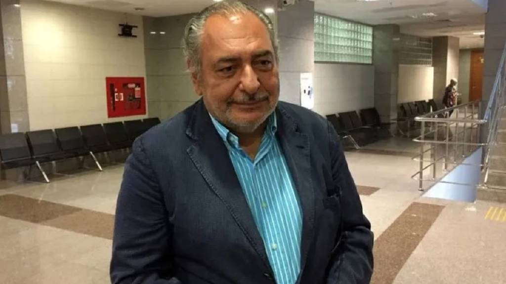 Ünlü sunucu Reha Muhtar yoğun bakımda! Entübe edildi
