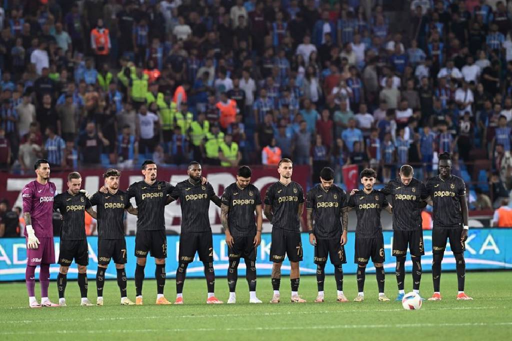 Avrupa'nın üçüncü büyük organizasyonu olan UEFA Konferans Ligi'nde Trabzonspor, St. Gallen karşısında sahaya tur için çıkacak