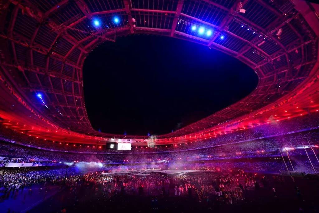 Paris'te Olimpiyat ateşi söndü