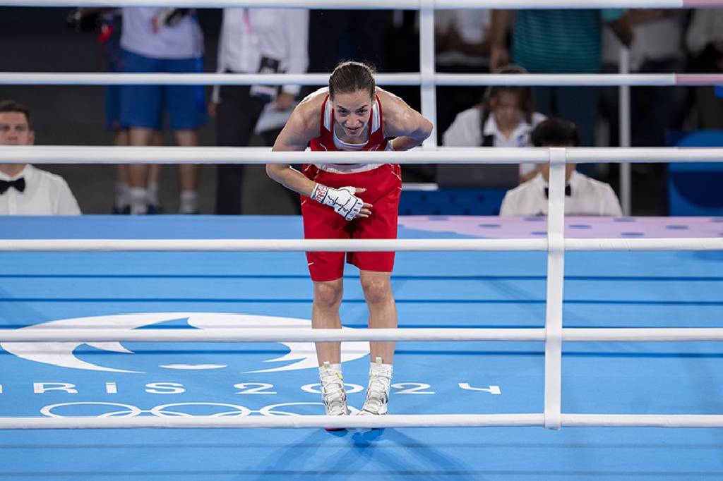Buse Naz Çakıroğlu'ndan tarihi başarı! 