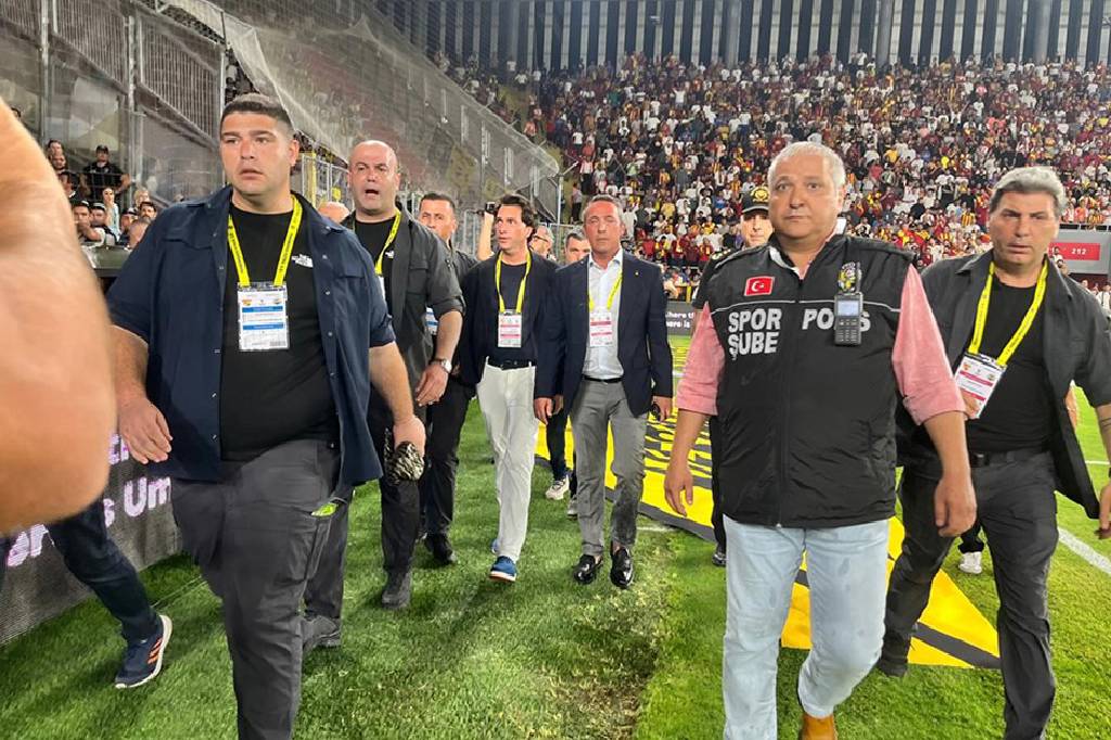 Göztepe'den Ali Koç'a yapılan saldırı ile ilgili açıklama!