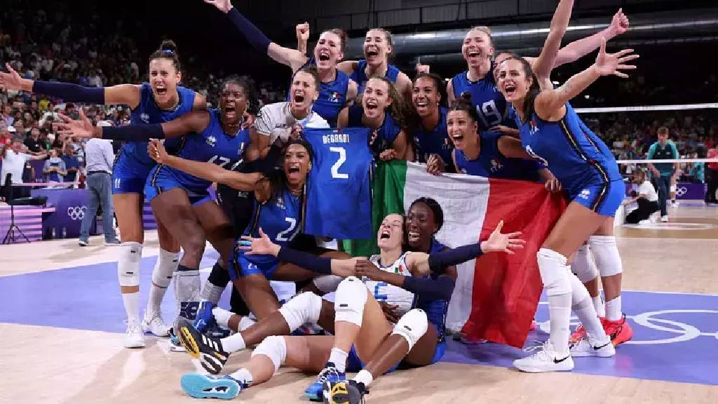 Paris 2024 kadın voleybolda altın madalya İtalya'nın!