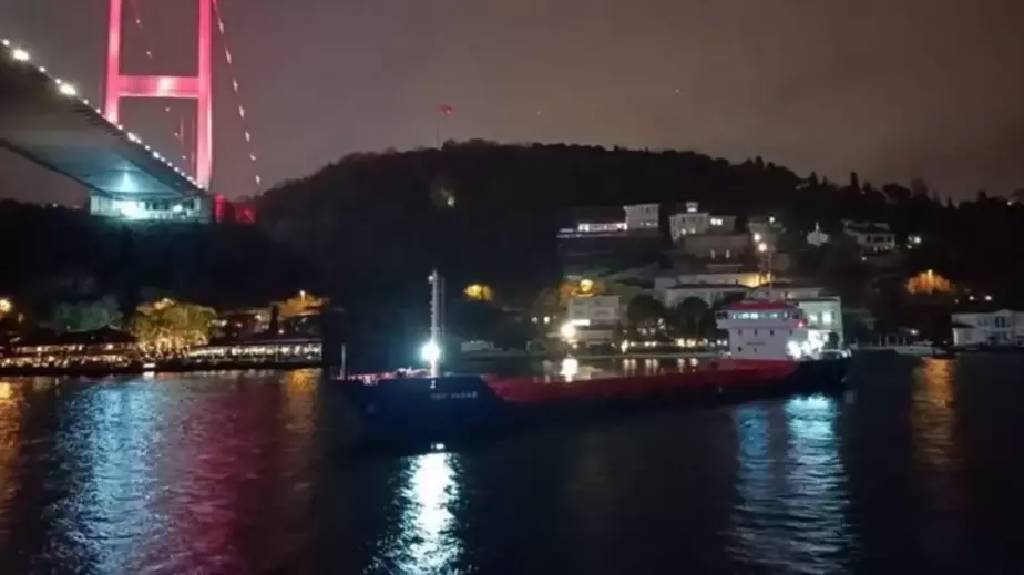 İstanbul boğazında tanker kazası