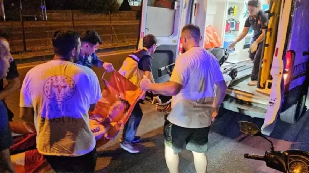 Zonguldak'ta Şizofreni hastası genç ailesini bıçakladı: 4 yaralı