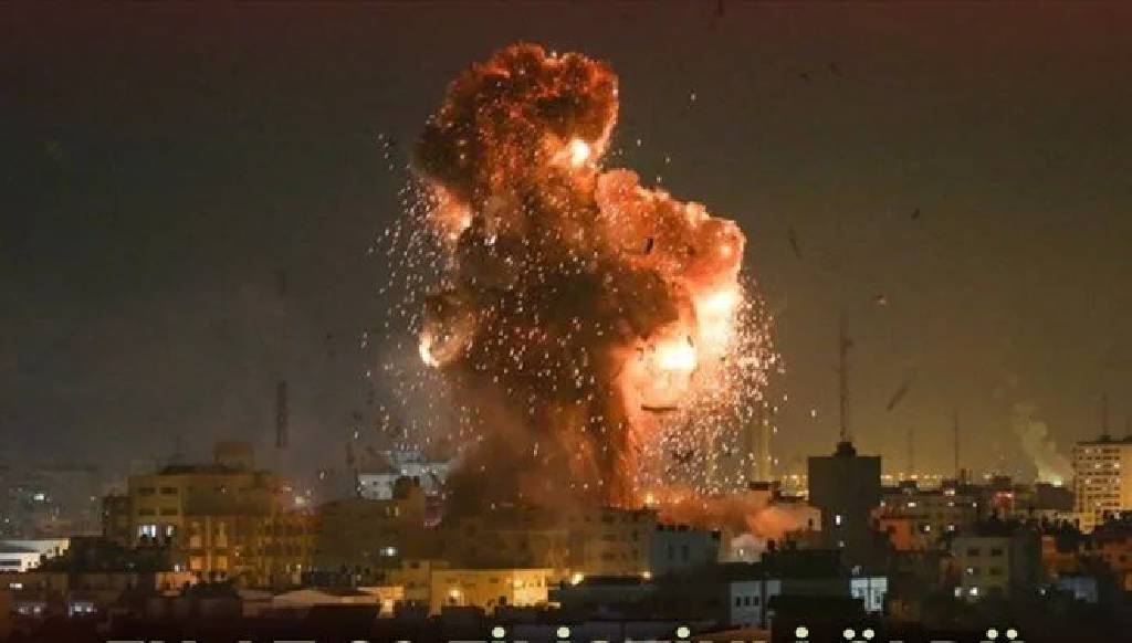 İsrail'in gece Gazze'ye düzenlediği saldırılarda en az 12 Filistinli öldü!