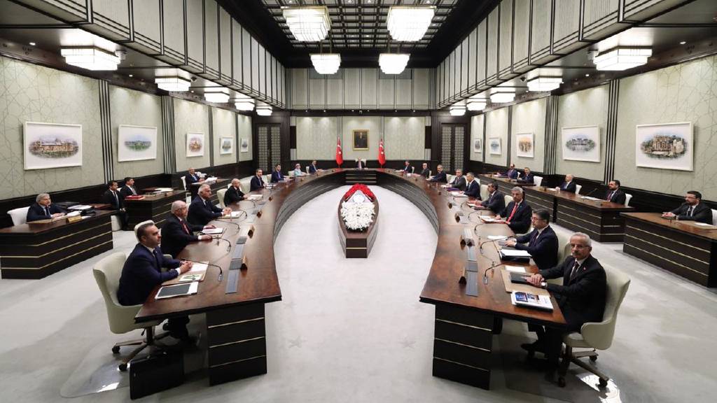 Cumhurbaşkanlığı Kabinesi bugün yoğun gündemle toplanıyor...