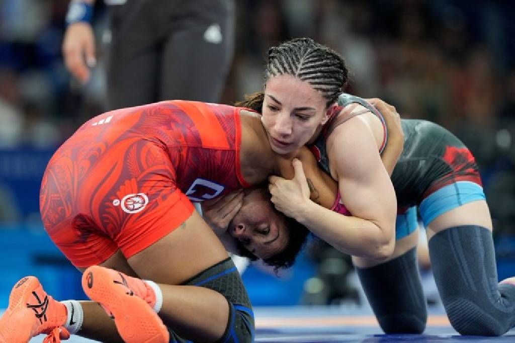 Milli güreşçi Evin Demirhan Yavuz, Paris 2024 Olimpiyat Oyunları'nda mağlup oldu