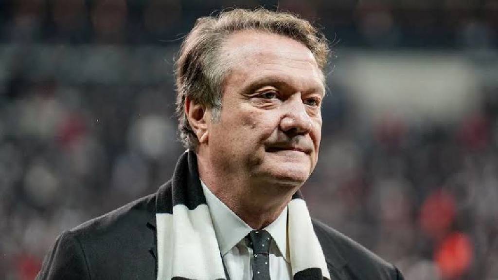 Beşiktaş Başkanı Hasan Arat'tan Taraftara Transfer Müjdesi
