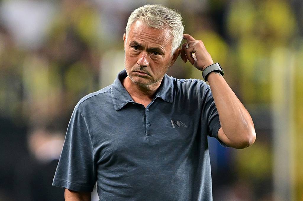 Mourinho'dan Kasımpaşa maçı öncesi zorunlu karar