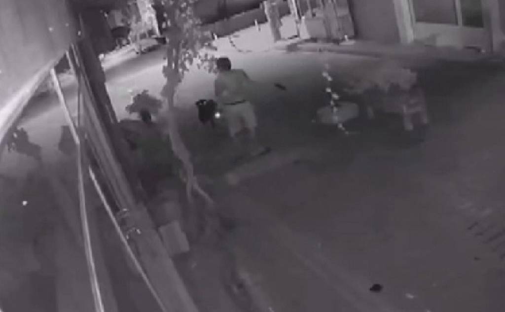 İzmir'de kadını alıkoyan saldırgan polise de ateş açtı