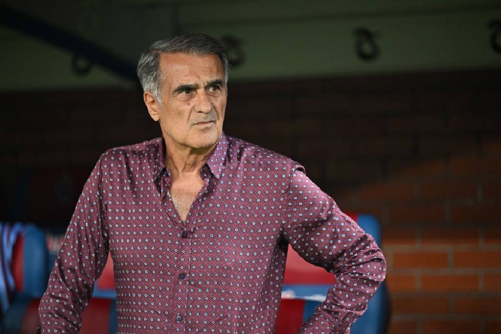 Şenol Güneş:''Hakemler oyunun kurallarını bilmiyor''