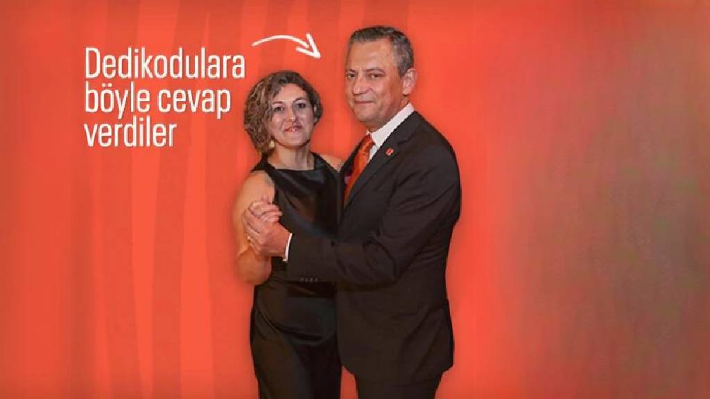 Boşanma iddialarına yanıt: Özgür Özel ve Didem Özel düğünde birlikte poz verdi
